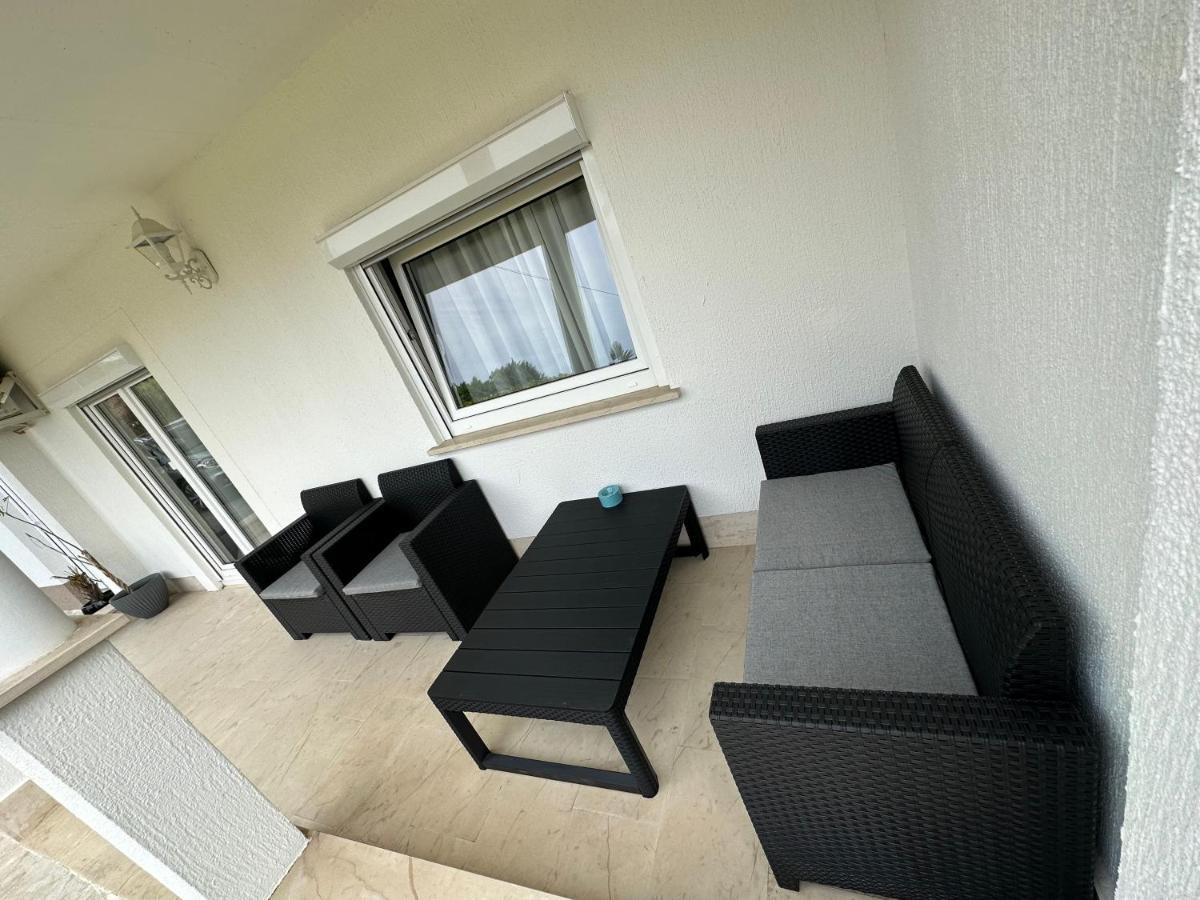 Apartmaji Melipu 1 Izola Exterior photo